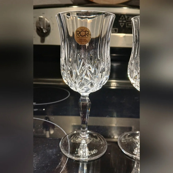 New 24% Led Crystal Sparkly RCR Opera 6oz Wine Glasses Set of 3 Elegant & Modern - Picture 3 of 6